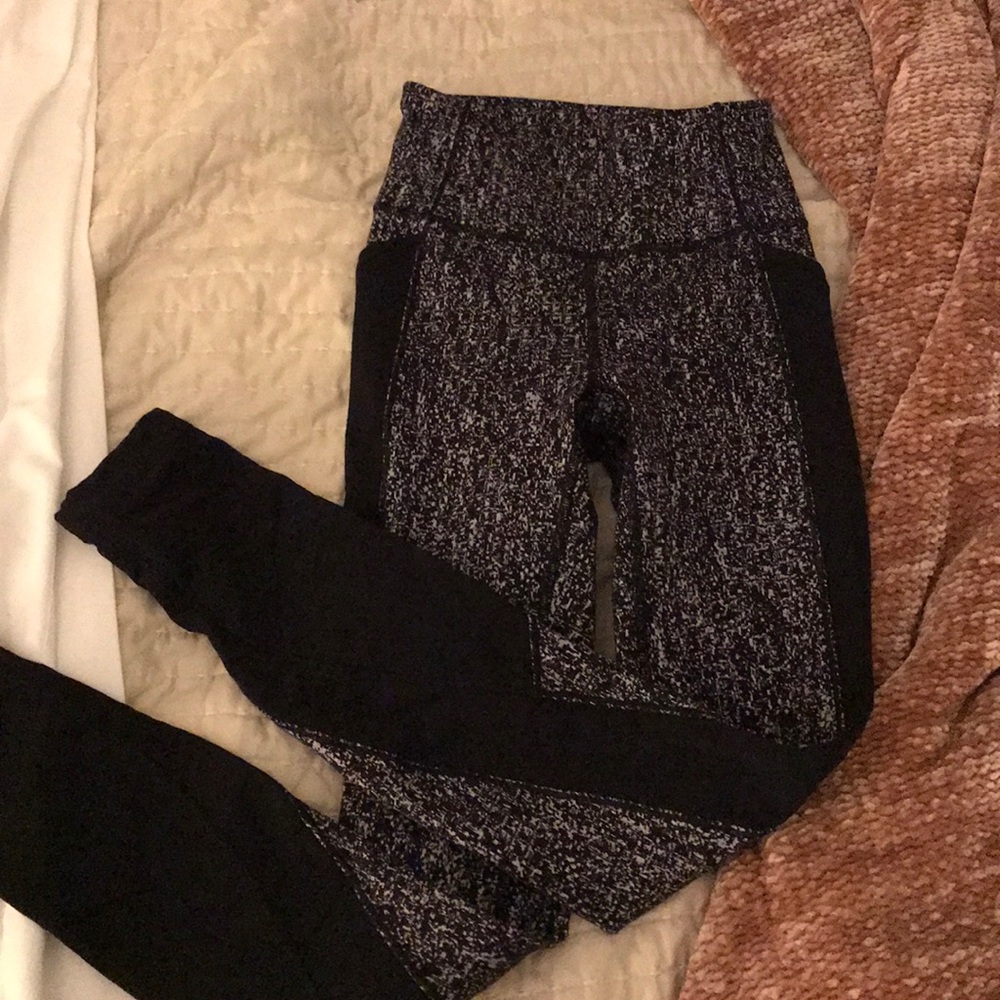 Black speckled lululemon leggings